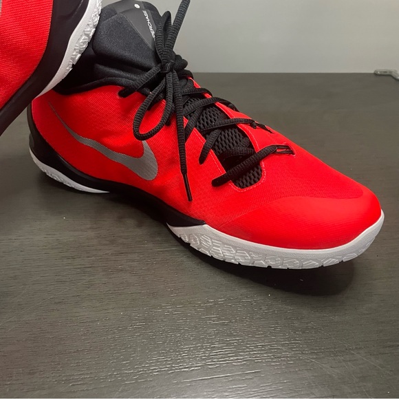 Nike Hyperchase Bright Crimson Men's Basketball Shoe Size 12 - Picture 6 of 11